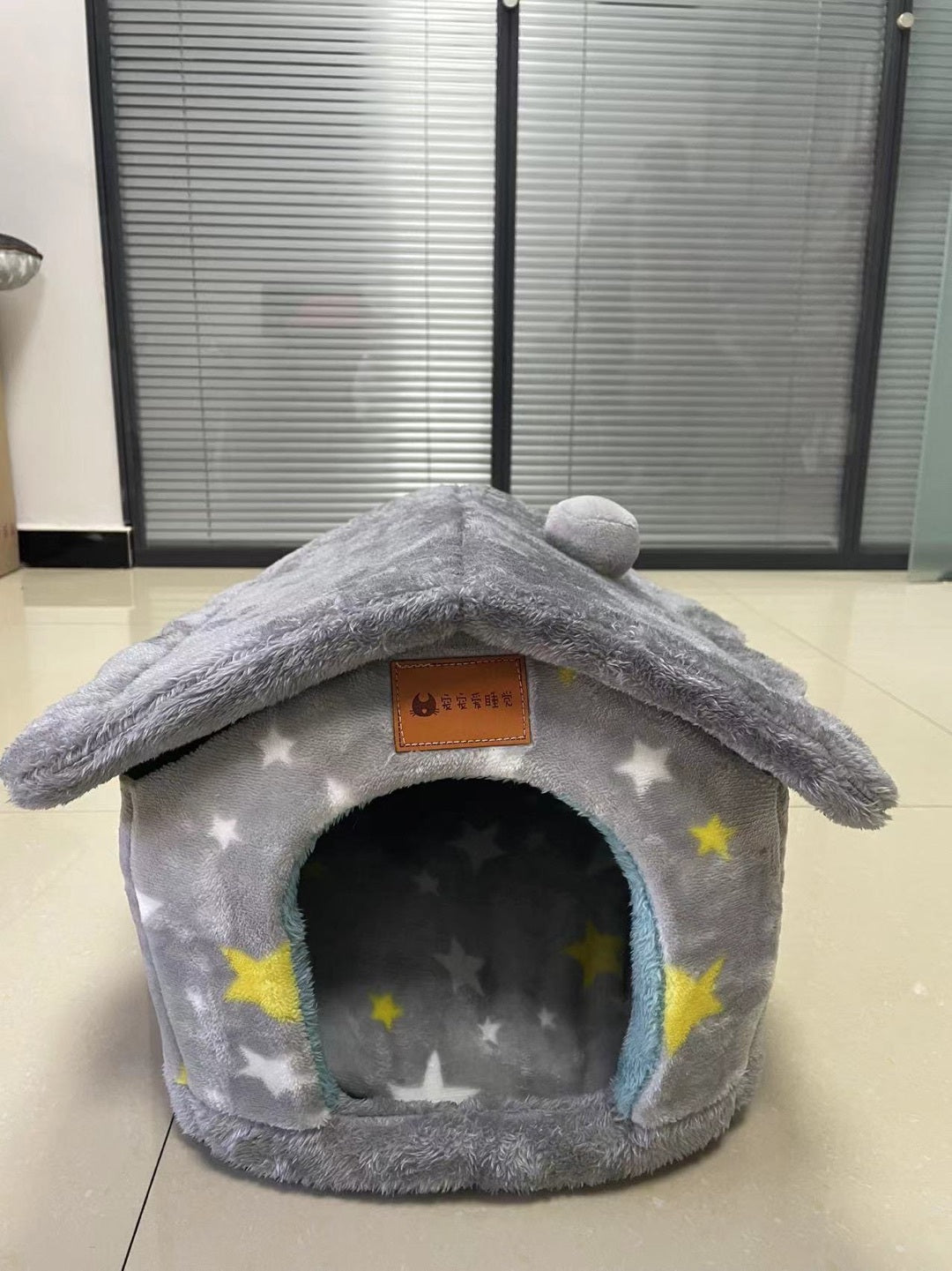 Easy Foldable House Pet Bed